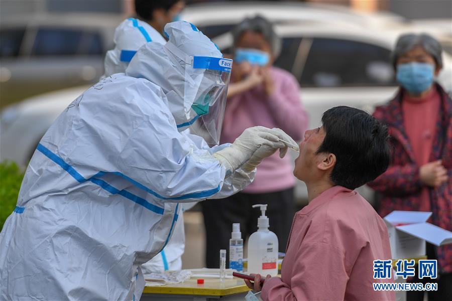 （新華全媒頭條·兩會(huì)精神看落實(shí)·圖文互動(dòng)）（5）整體謀劃、系統(tǒng)升級(jí)、全面提升——落實(shí)全國兩會(huì)精神織牢織密公共衛(wèi)生防護(hù)網(wǎng)