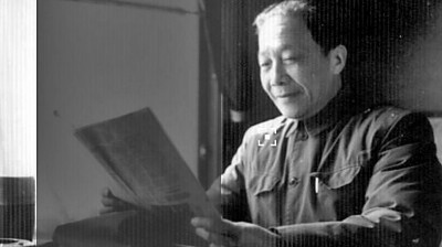 舍我其誰(shuí)報(bào)國(guó)志，碧血丹心愛國(guó)情